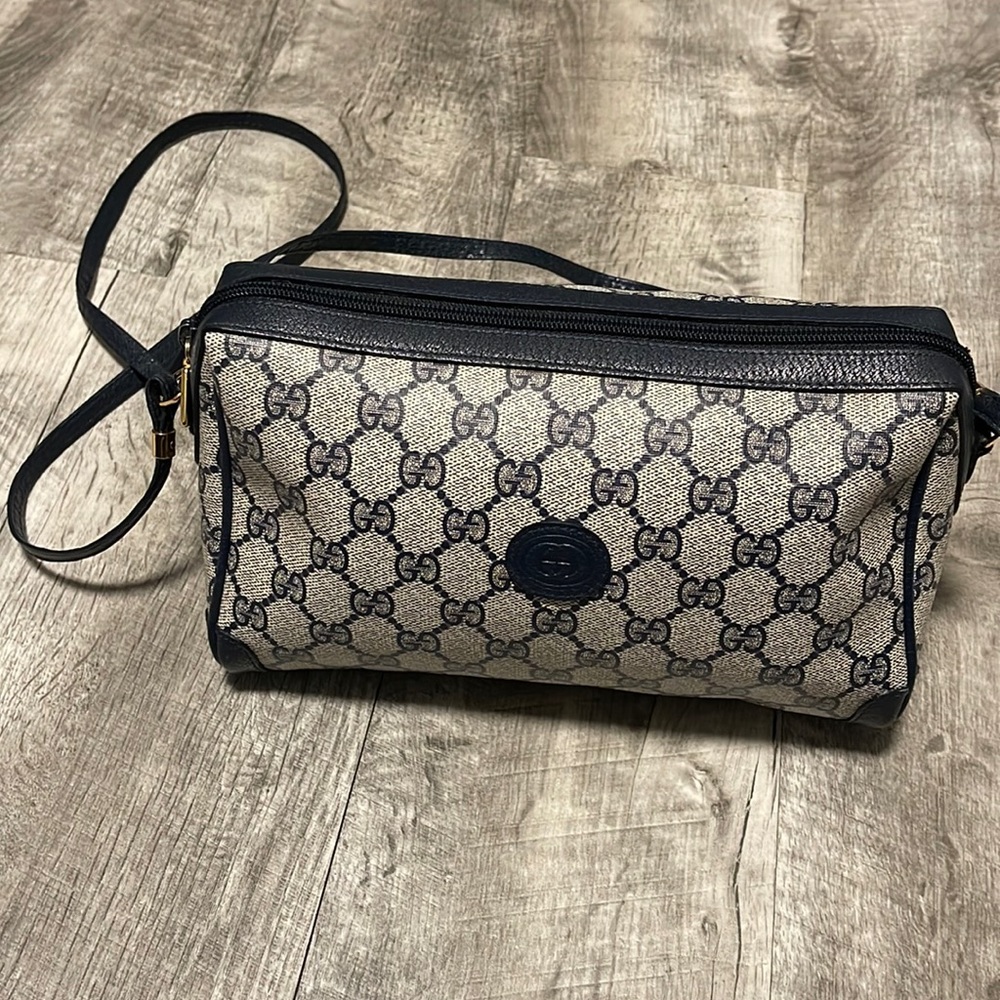 VINTAGE GUCCI CROSSBODY